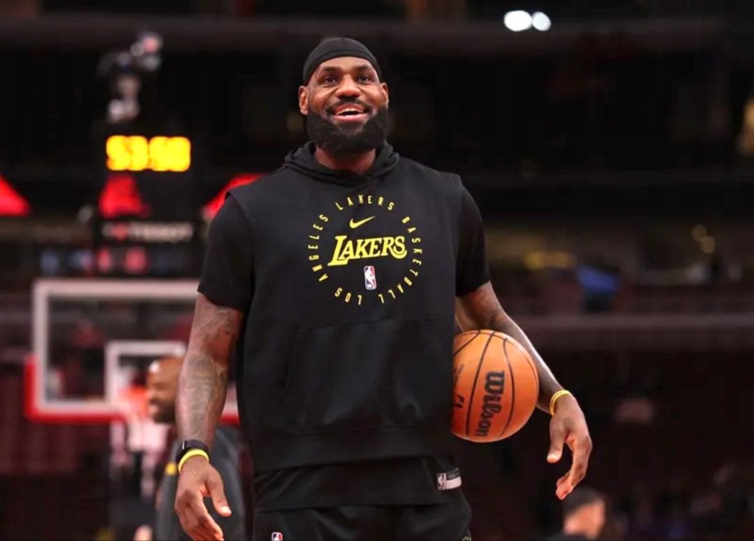 ダ*ー様 NBA選手支給品　レイカーズ　Ｔシャツ　Ｌサイズ　LAKERS