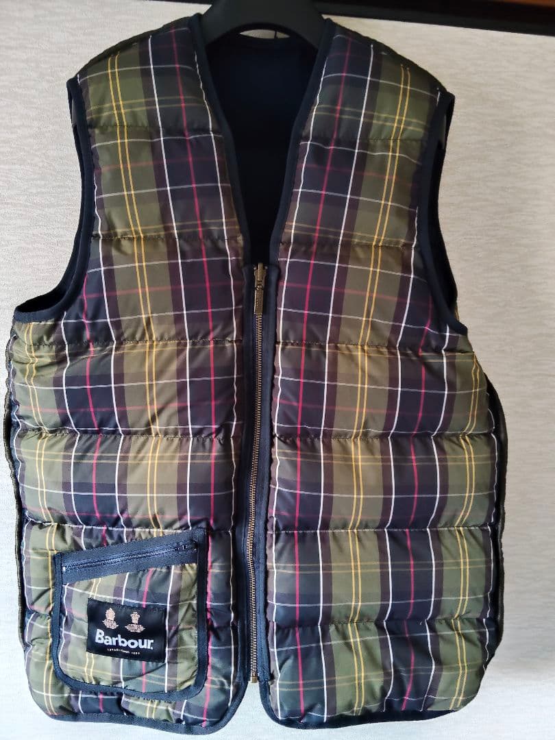 Barbour ネイビー ダウンベスト 新品未使用タグ付き サイズ 36