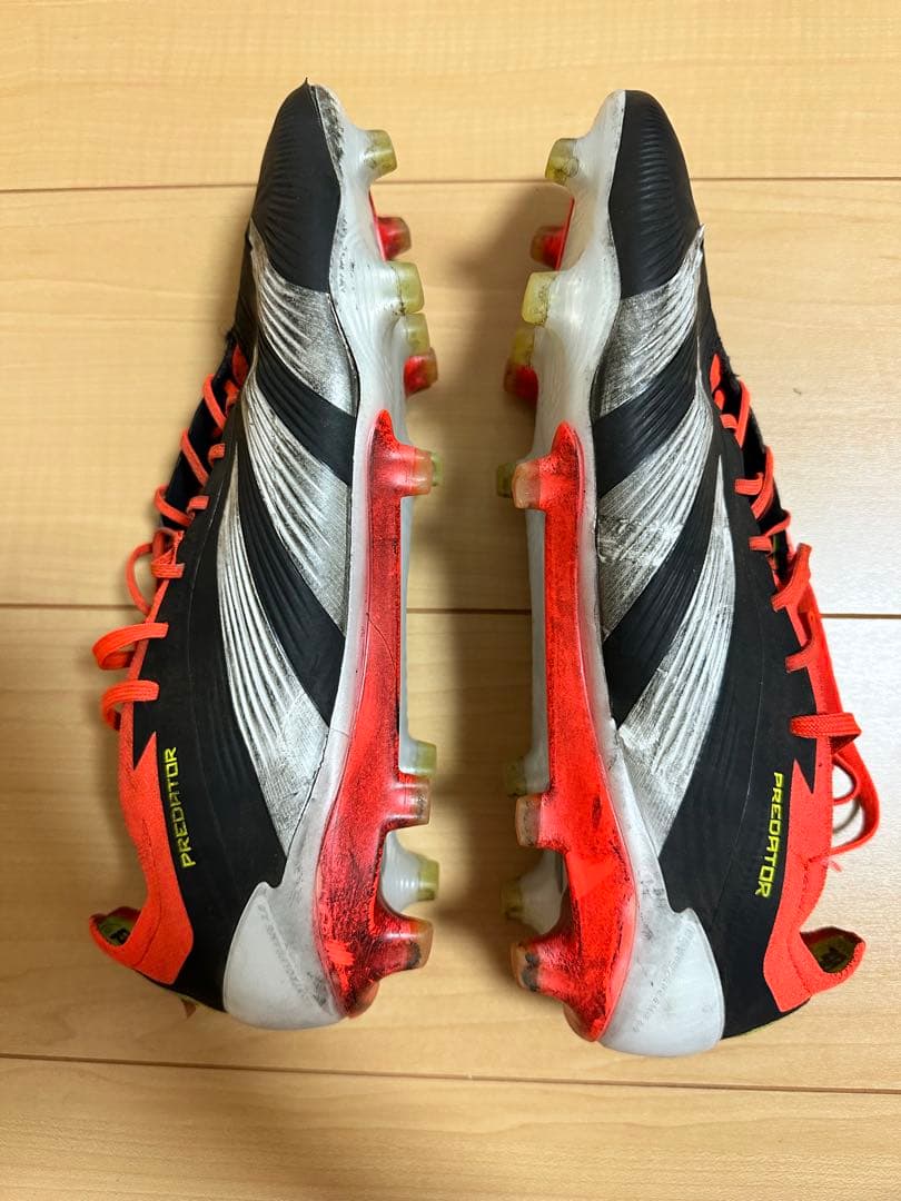 adidas Predator スパイクシューズ ブラック/オレンジ値段交渉可能