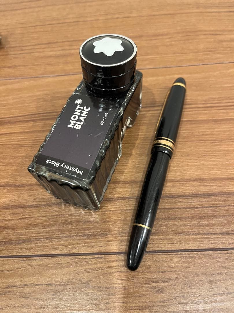 MONT BLANC 万年筆とMystery Blackインク