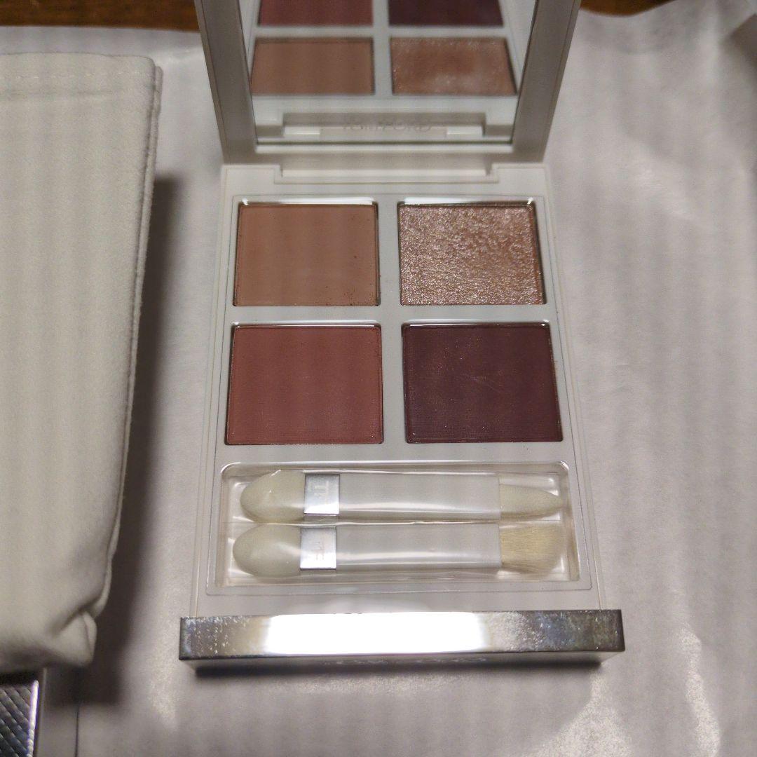 【限定品✨️】TOM FORD ソレイユ アイ カラー 　シャレーミンク
