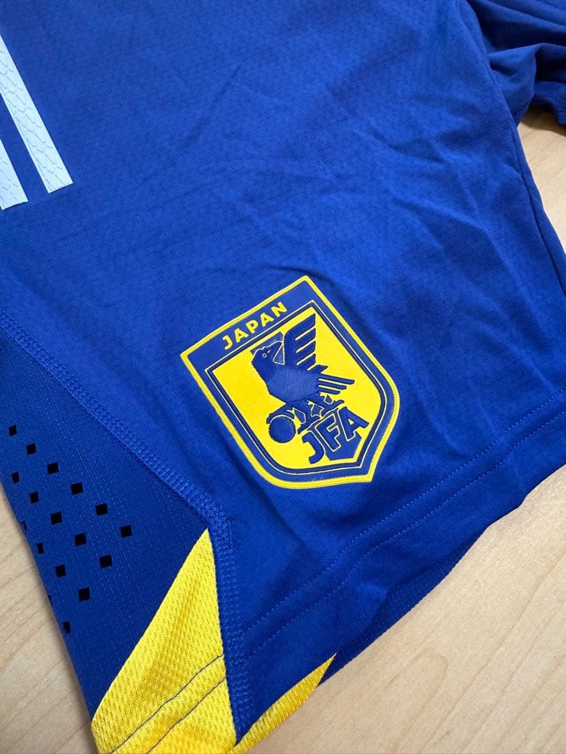 【値下げ】サッカー日本代表 adidas トレーニングウェアセットM 新品未着用