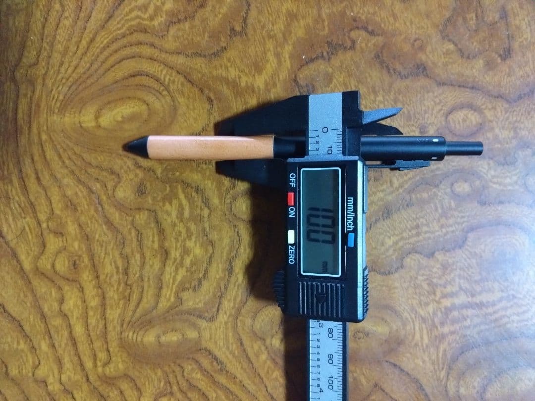 伊東屋ロメオno.4 4 in 1多機能ペン クロコグリップモデル
