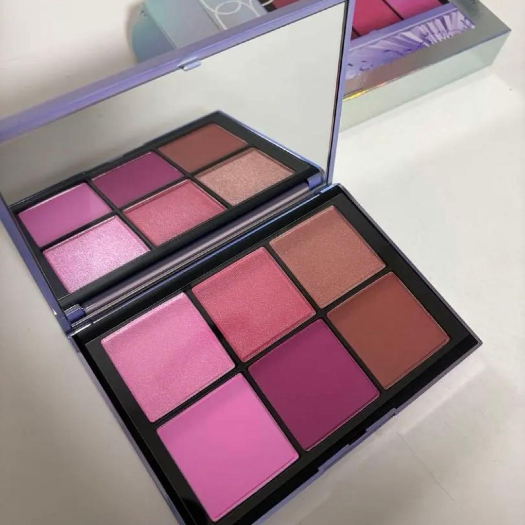 NARS エシリアル オーラ ブラッシュパレット