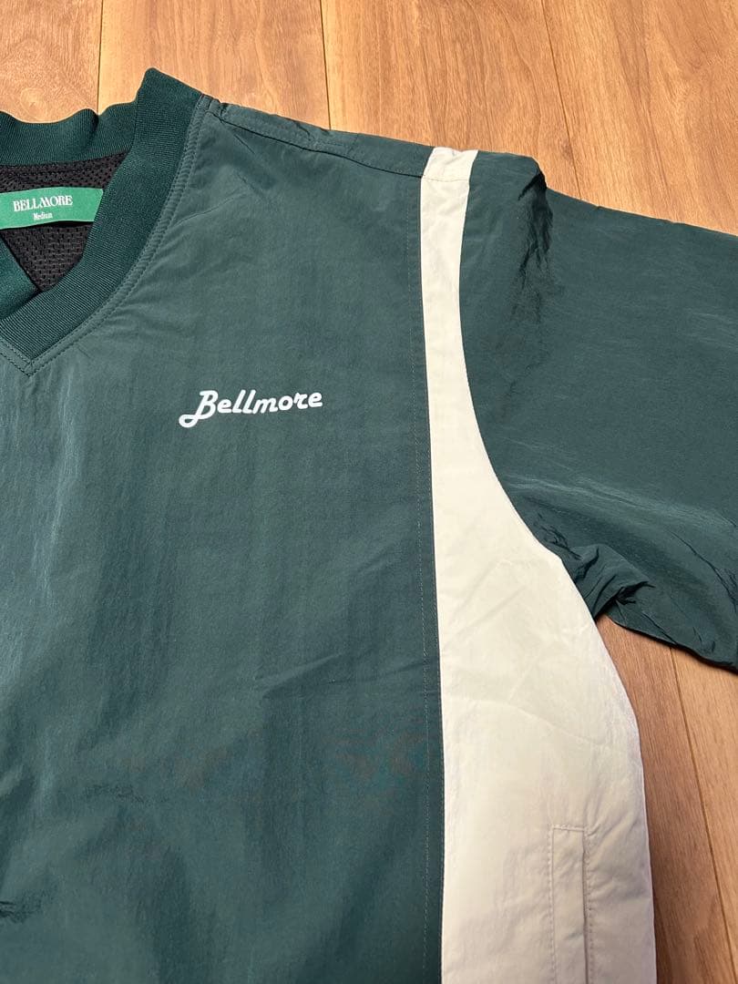 ベルモア　Ｖネックナイロンジャージー　グリーン　BELLMORE