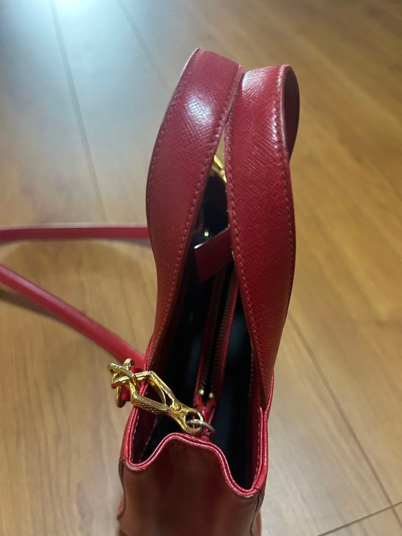 PRADA 赤 ハンドバッグ ショルダー付き