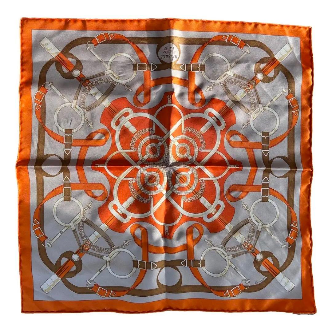し*読様 タグ付き未使用品 HERMÈS カレ スカーフ シルクオレンジ グレー