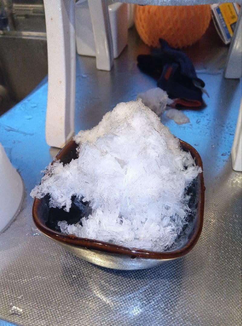 ミニ手動式氷削機SI-2C スワン　ちいさな南極