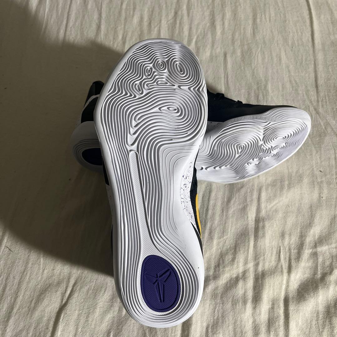 ミケランジェロ　Kobe 9 Elite Low EM Protro