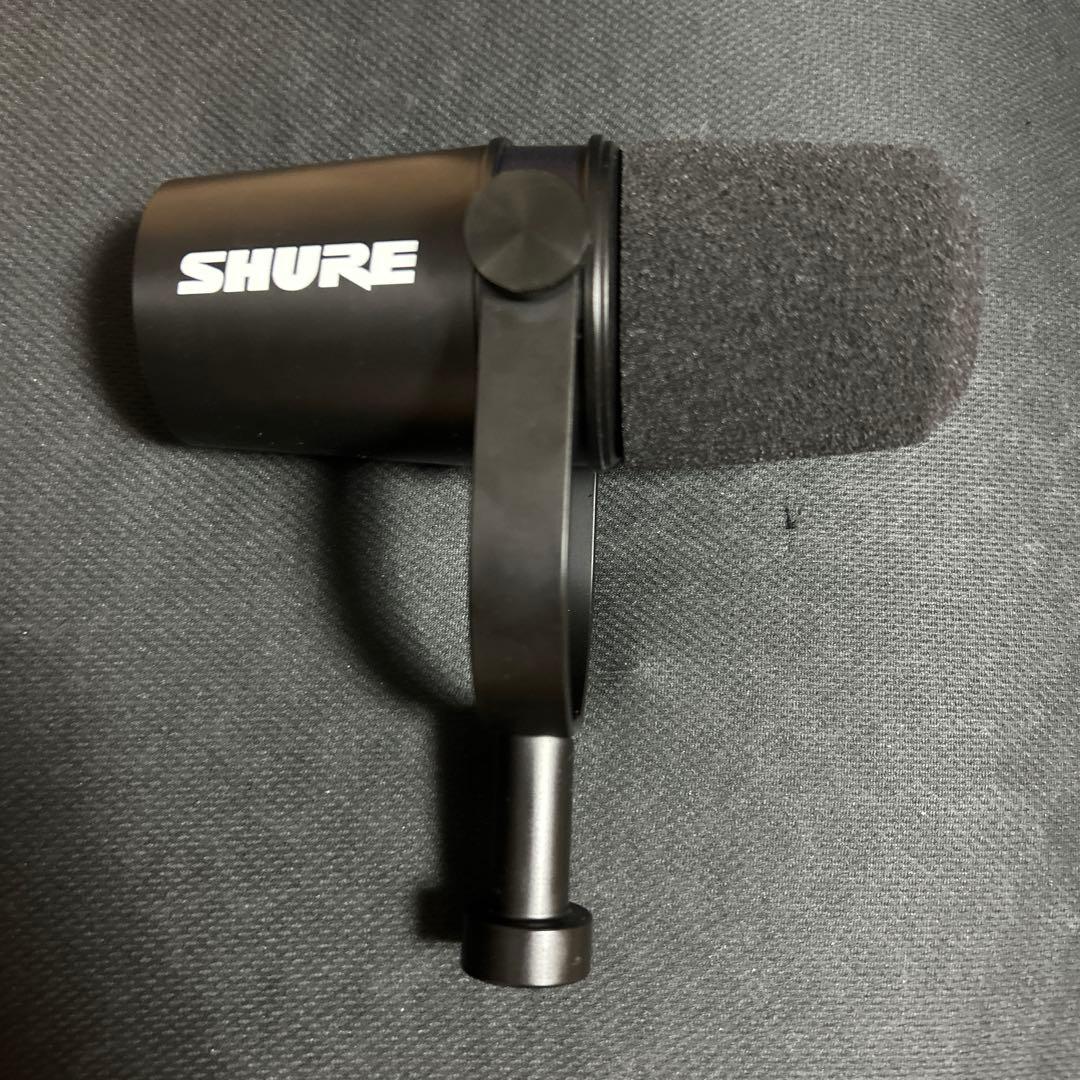 【美品】SHURE MV7X　ダイナミックマイク XLRケーブル付き