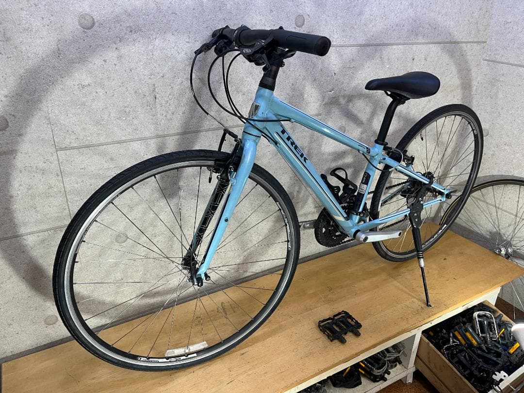 送料無料！　TREK　SEVEN.TWO 72 クロスバイク　トレック　XS