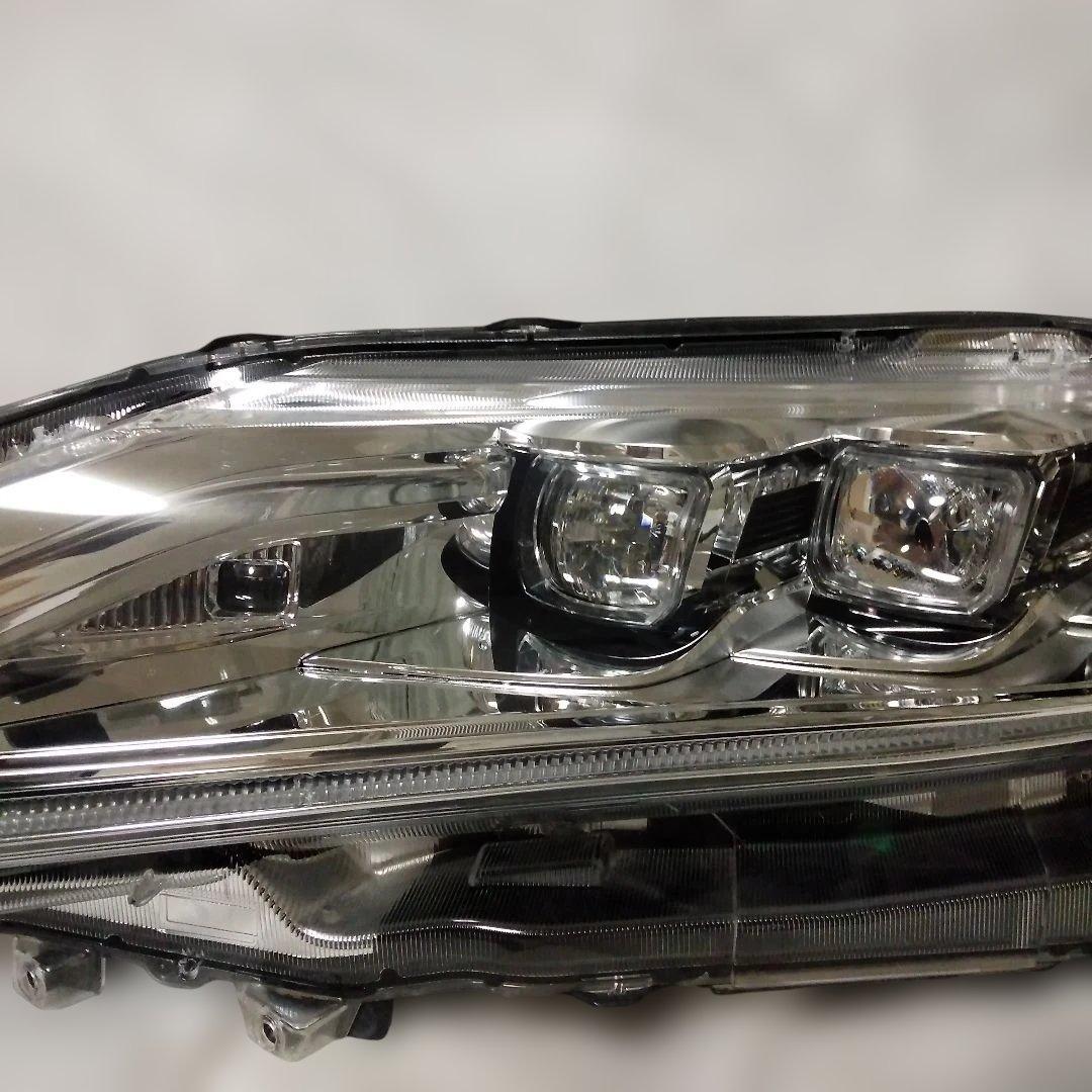 ハリアー60 後期 左ヘッドライト zsu60w 美品 KOITO48-192