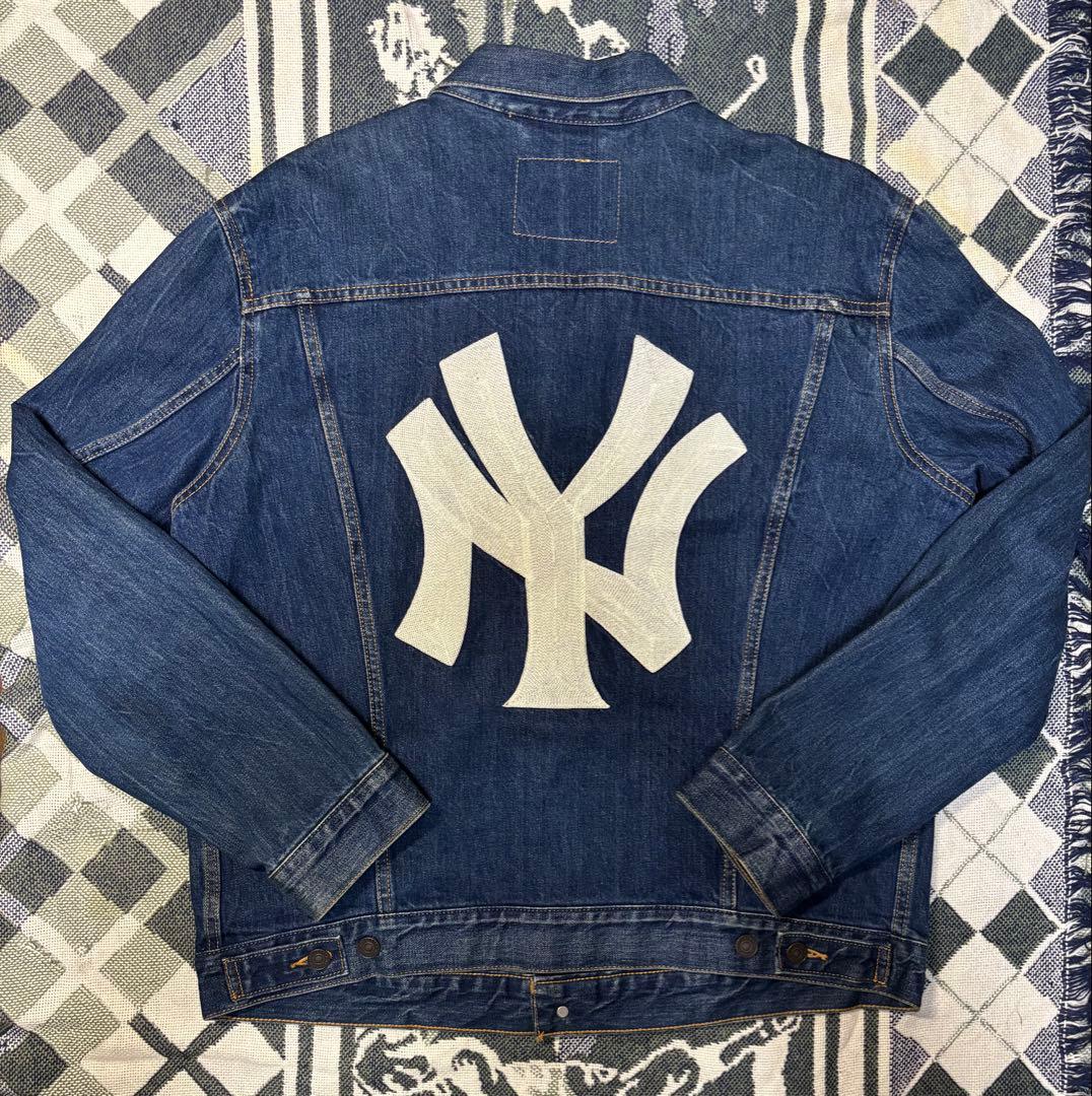 New York Yankees ×Levis デニムトラッカージャケット