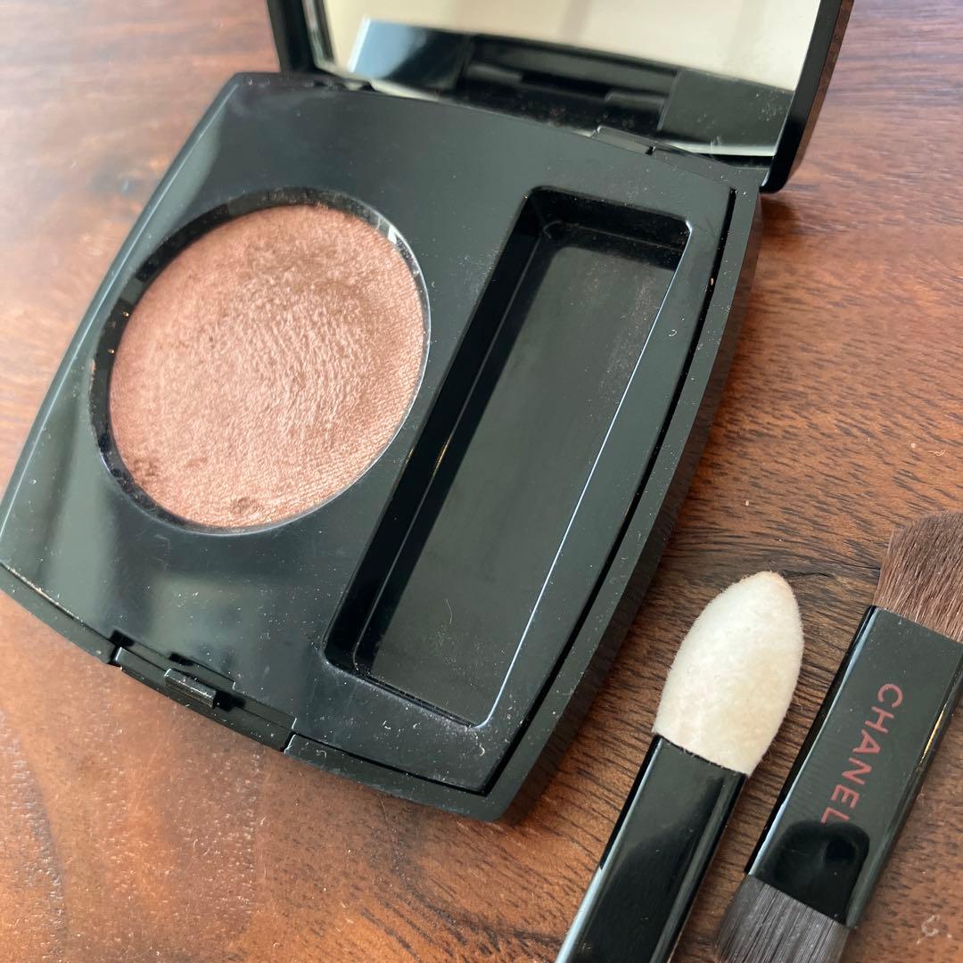 CHANEL オンブル エッセンシエル 267ブランローズ アイシャドウ
