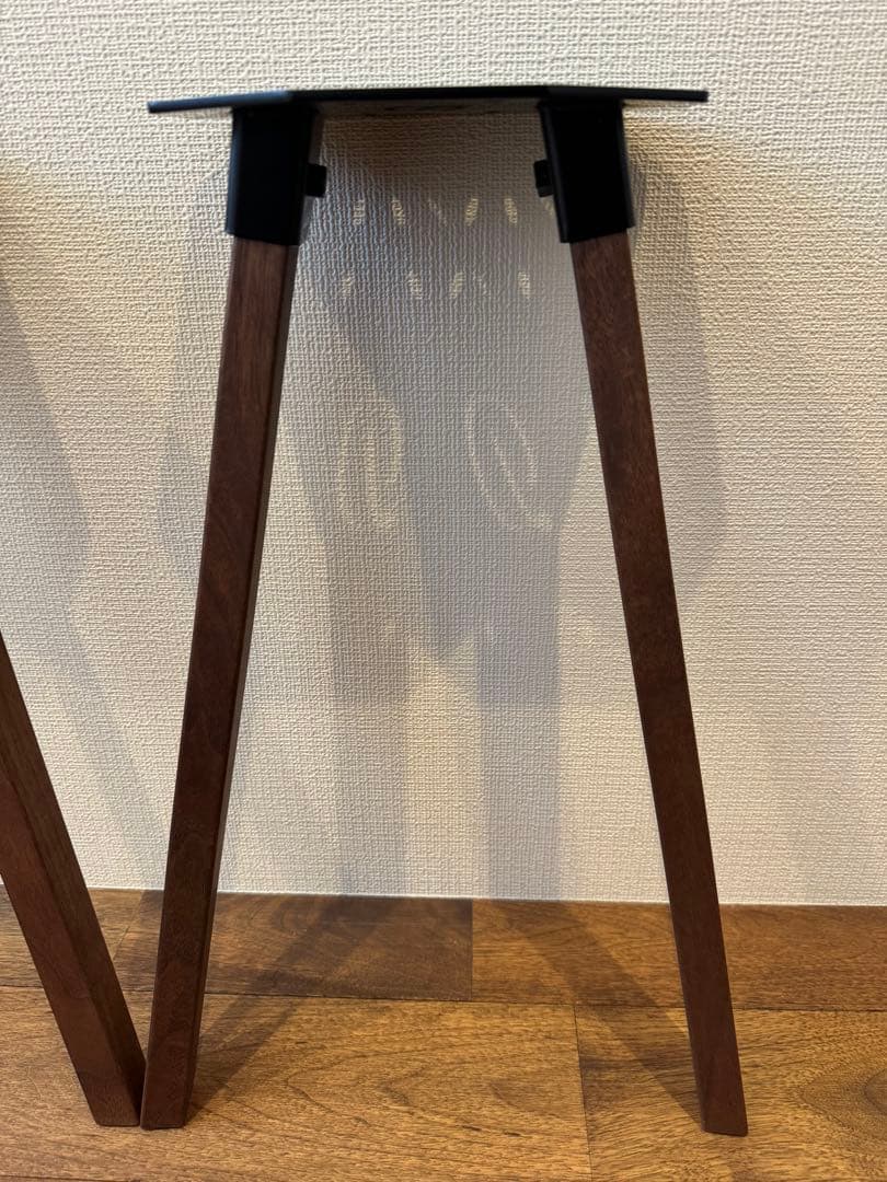 ダッパーパンチ　木製４脚　ウォールナット