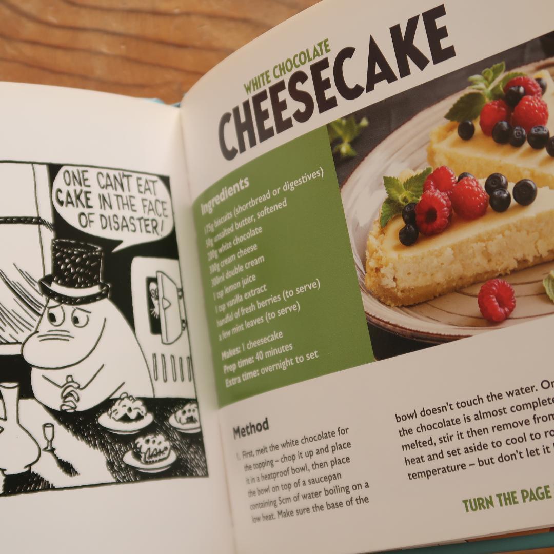 セール！　洋書　Moomin Comfort Food（ムーミン、レシピ本）