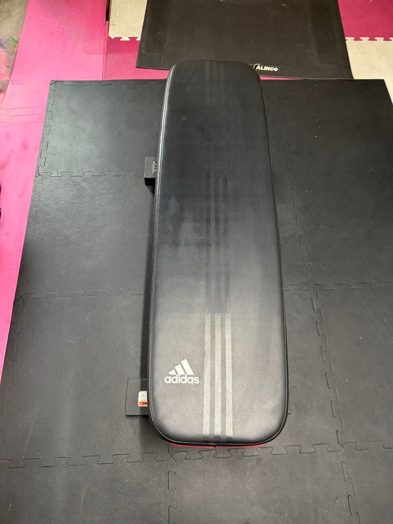 [引き取り限定]　アディダス　トレーニングフラットベンチ