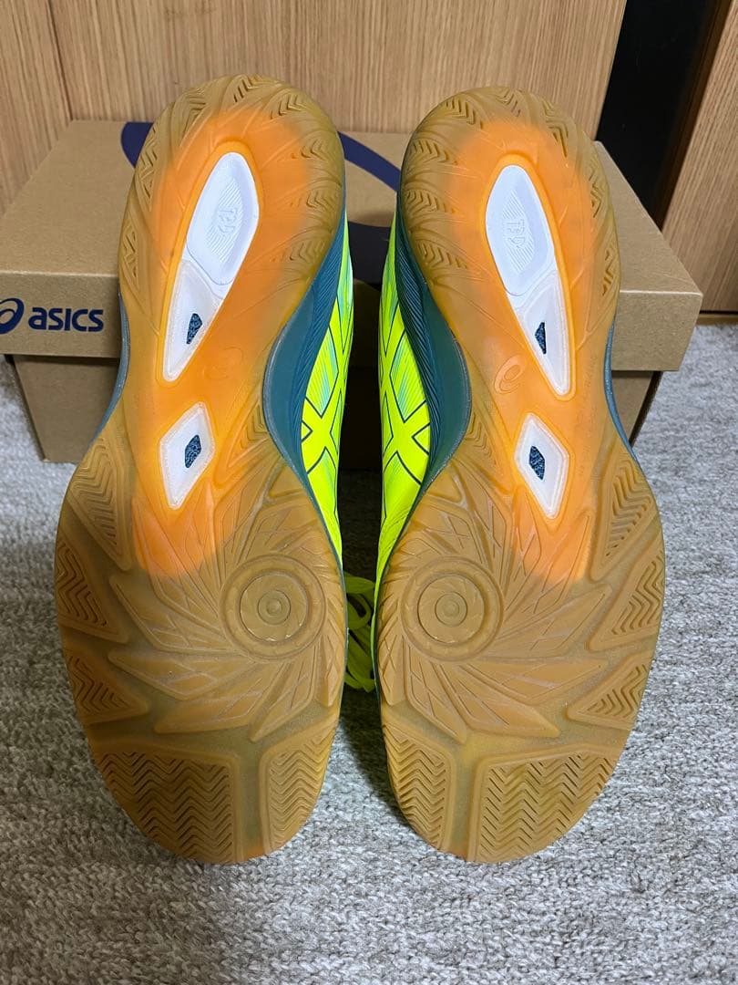 ASICS DISTRAQUE KFF 27.5cm イエロー　デスタッキ
