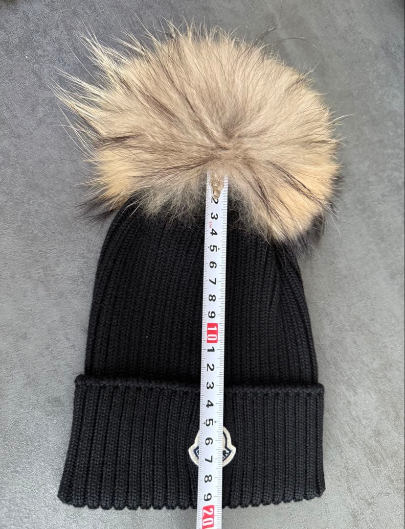 MONCLER ファー付きニット帽 最終値下げ