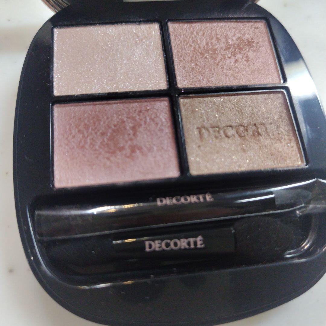 DECORTÉ スキンシャドウデザインアイパレット　10