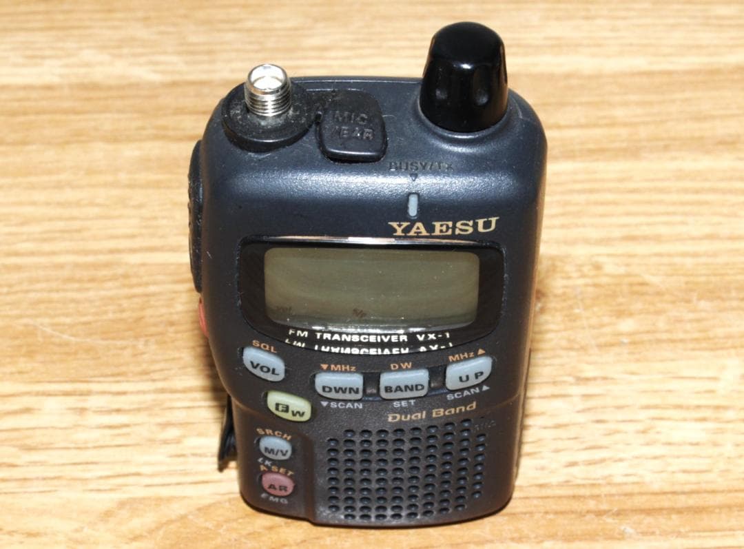 ◆YAESU DUAL BAND FM TRANSCEIVER VX-1【10】