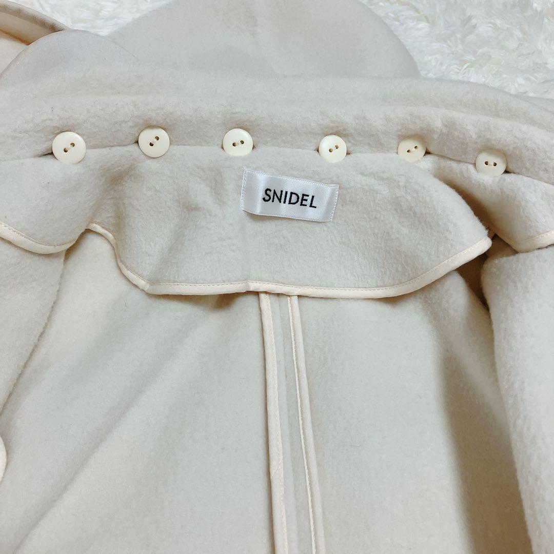 【SNIDEL×新木優子×sweet】ポンチョコート　ホワイト 完売品 ケープ