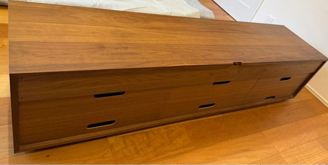 ☆カリモク家具　☆1794mm幅テレビボード　☆ウォールナット　☆美品です
