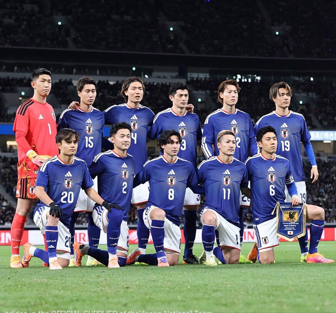 サッカー日本代表 2026 ホーム レプリカ ユニフォーム No.8 南野拓実