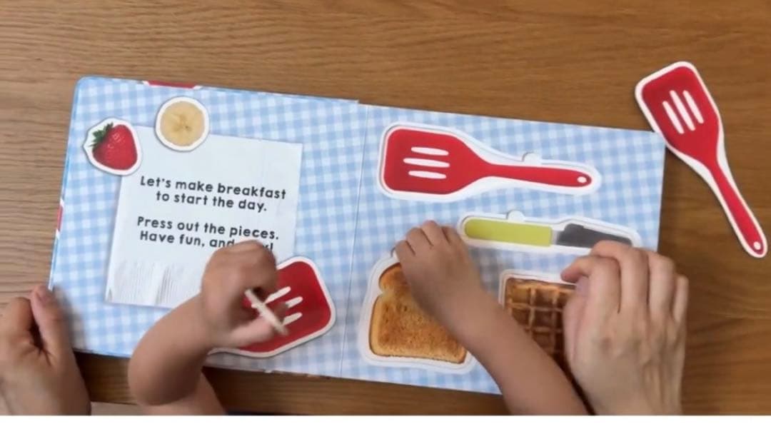 レア英語絵本　POP FLIP COOK!洋書　料理して遊べる楽しい仕掛け絵本