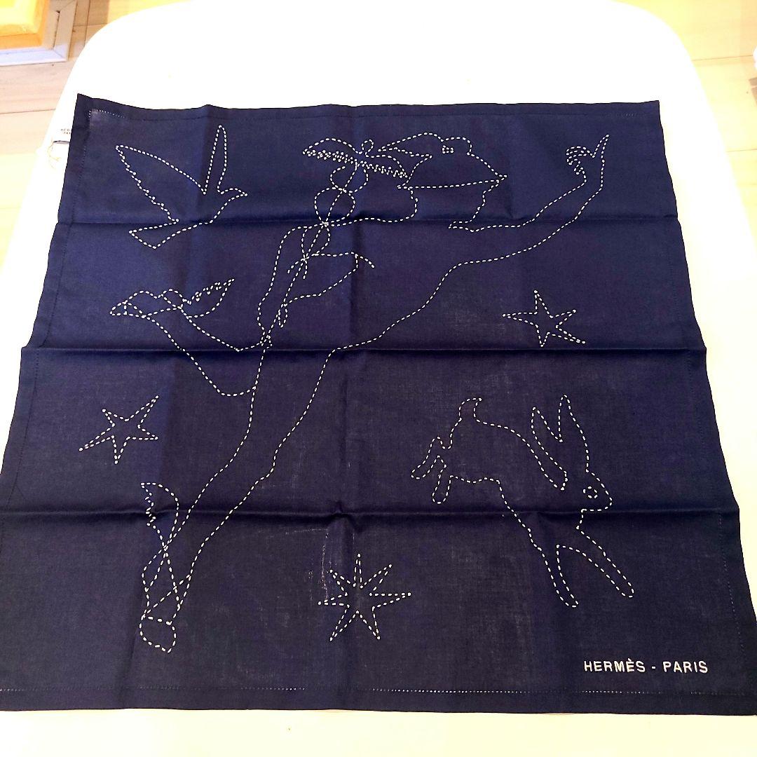HERMÈS ネイビー ハンカチ