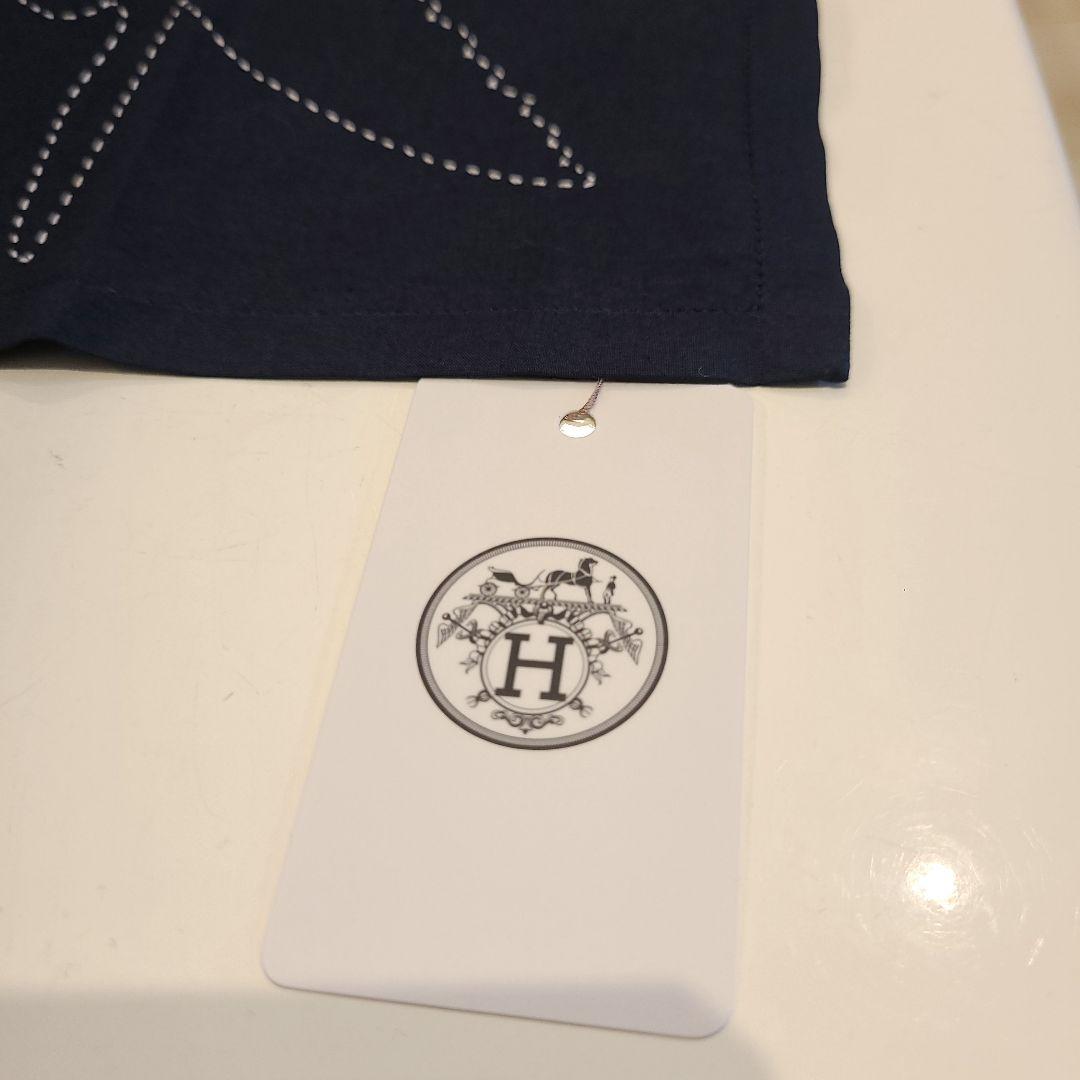 HERMÈS ネイビー ハンカチ