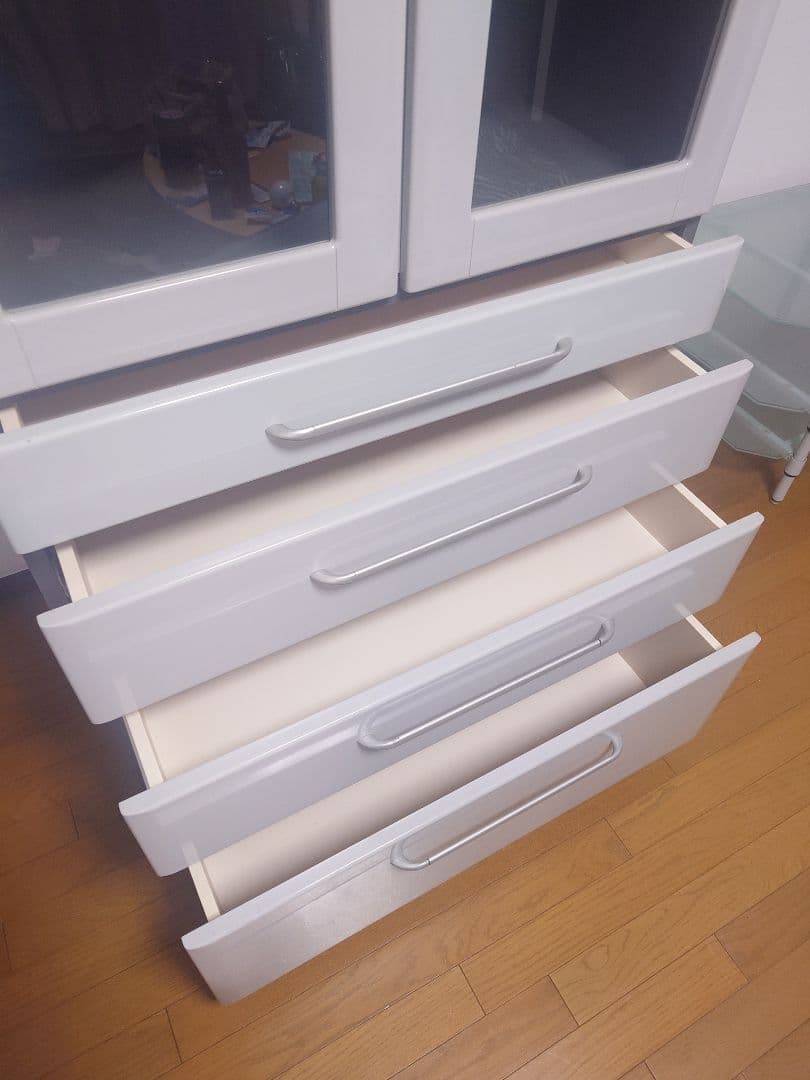 【引取り3/15まで】値下げ中 食器棚 キッチンボード 光沢ライトグレー ニトリ