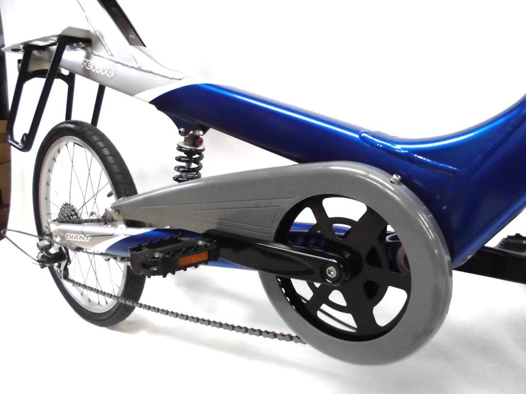 送料無料Giant Revive リカンベント風 快適クルーザー自転車 8速
