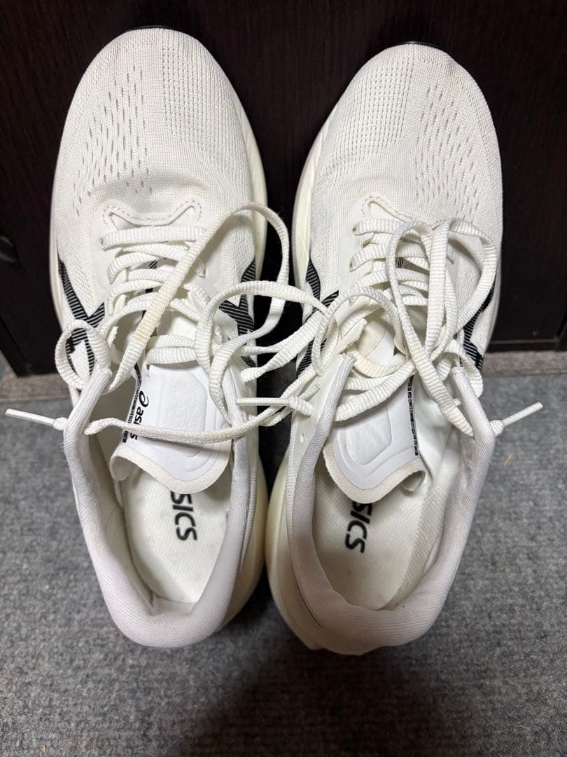 ASICS マジックスピード4