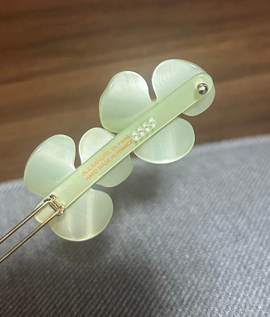 アレクサンドルドゥパリ　カメリア　ボールピン　グリーン