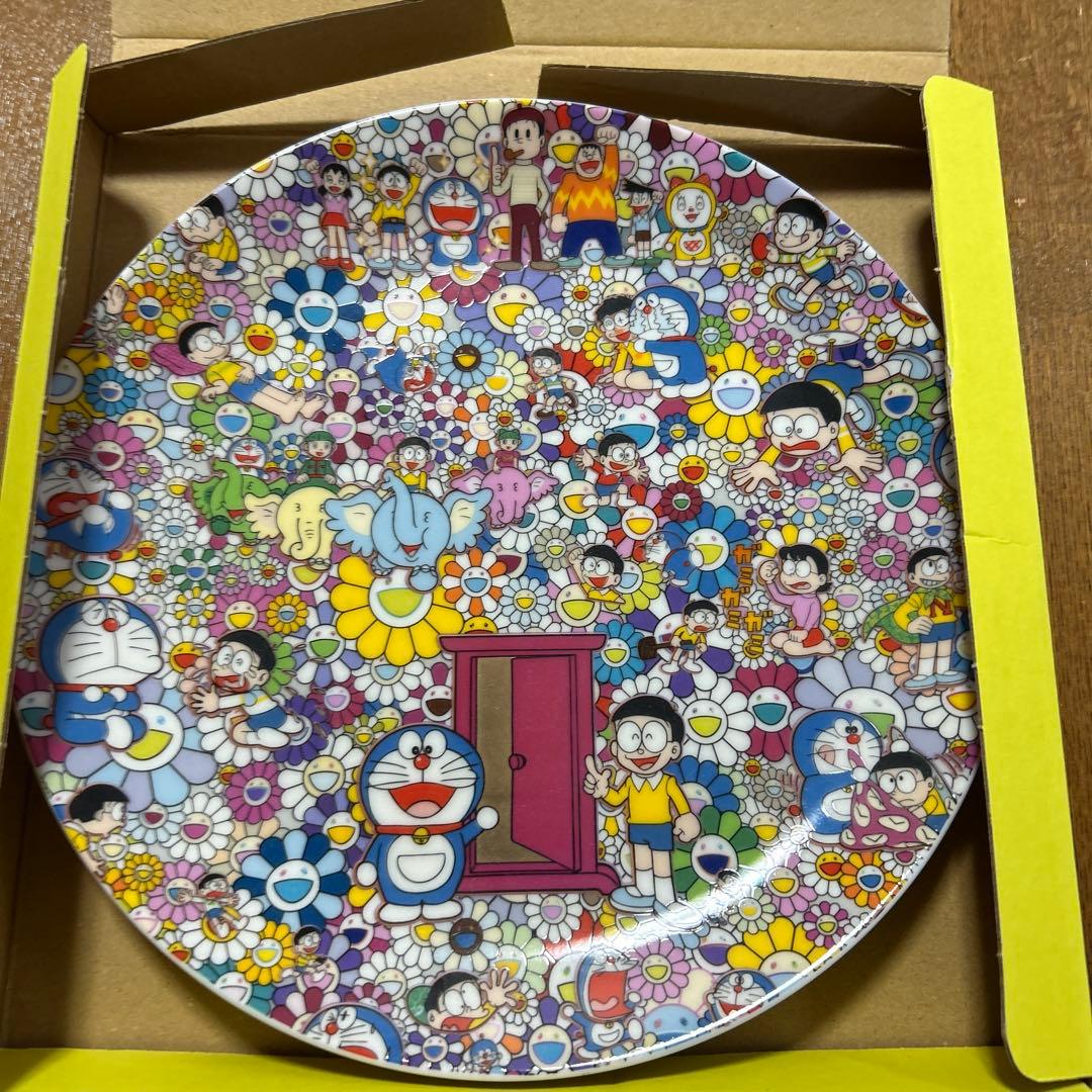 村上隆✖️ドラえもんプレート　新品　 箱付き