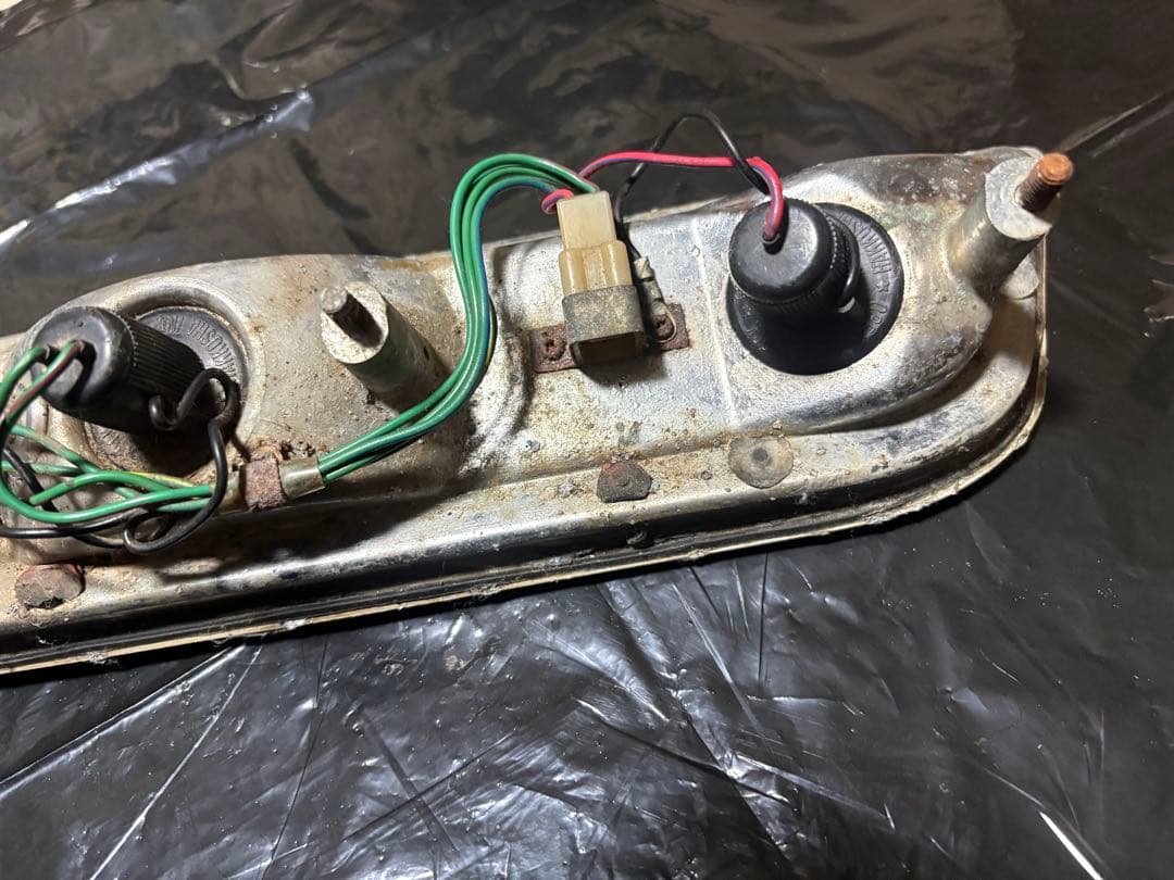 イスズ 117 クーペ PA90 ハンドメイド テール ライト純正 当時物 旧車