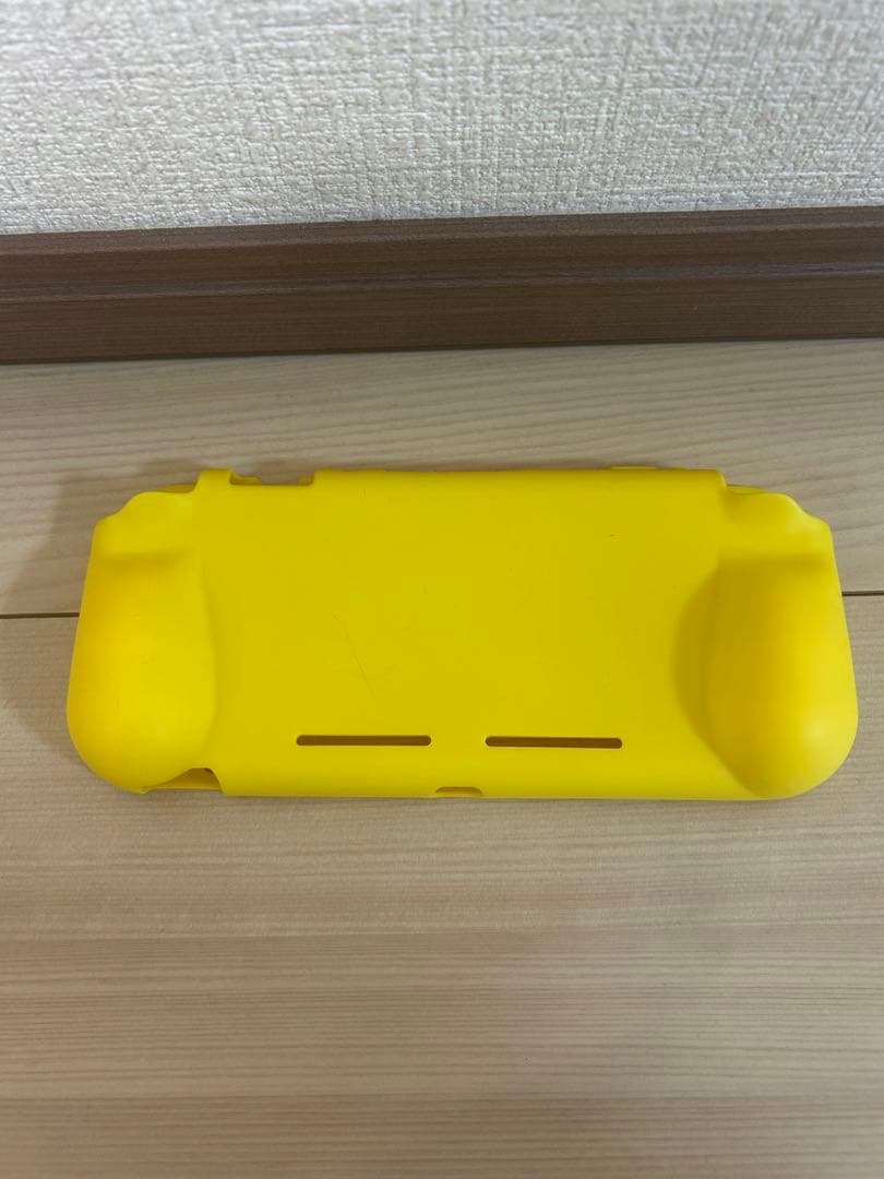 ヤ*ー様 Nintendo Switch Lite ザシアン&ザマゼンタ