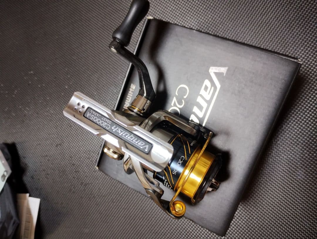 SHIMANO シマノ １６ヴァンキッシュＣ２０００Ｓ 美品 機関良好品