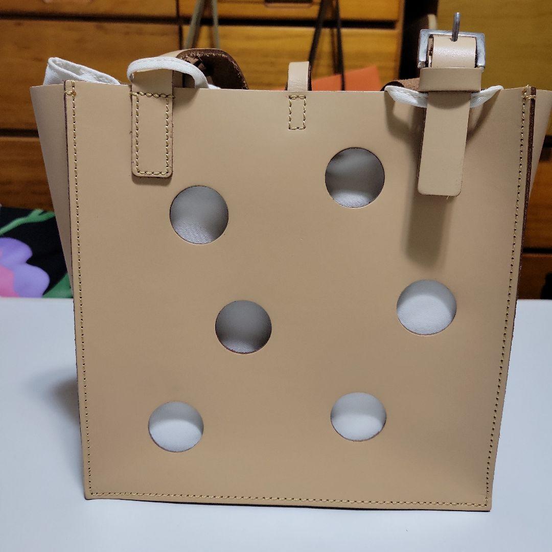 うさぎクレッシェント　レザーバッグ【新品】 大幅にお値下げ致しました。