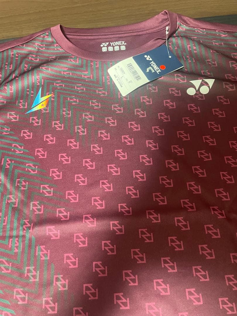 リン・ダン選手モデル YONEX ワインレッド Lサイズ シャツ