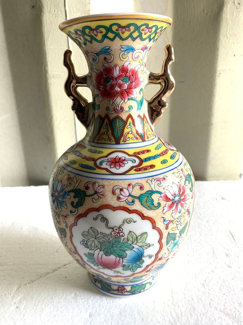 大清乾隆製 琺瑯彩開窓花卉紋賞瓶 染付 陶瓷 茶道具 時代物 花瓶