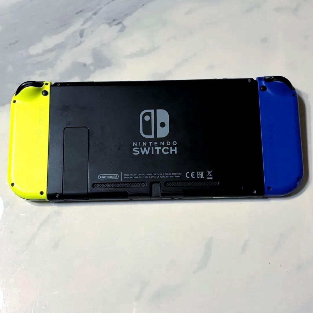 Nintendo Switch 本体+ジョイコン+ドック+ハンドル+ケース