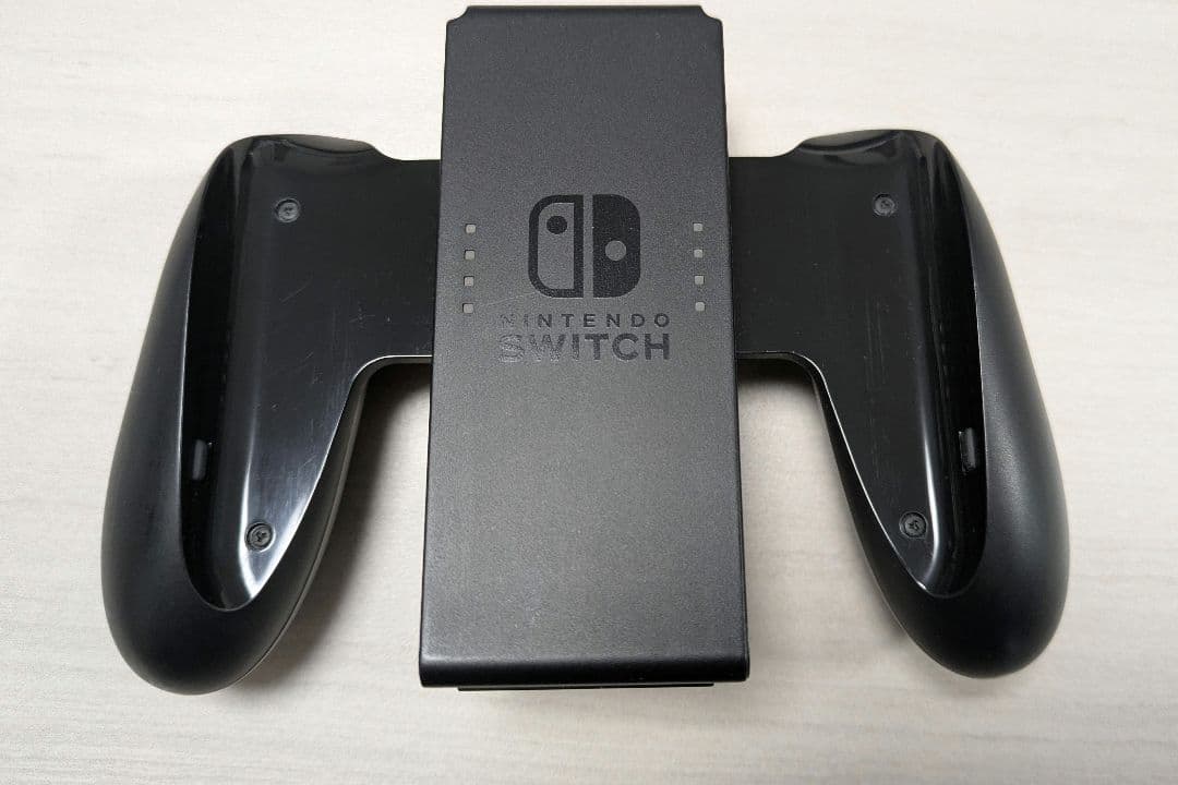 Nintendo switch本体、ガラスフィルム・ケース付き