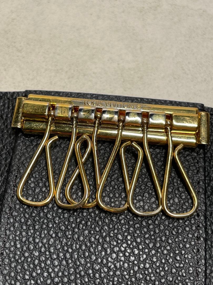【極美品】LOUIS VUITTON ブラック アンプラント6連キーケース