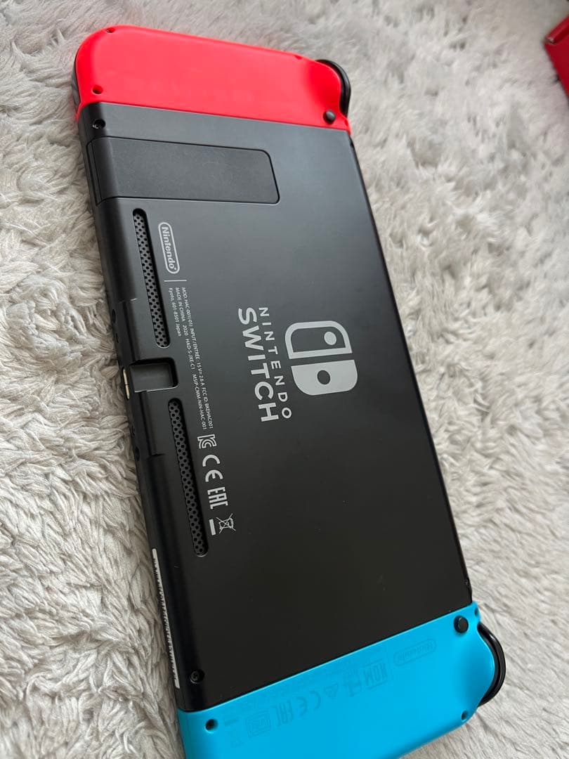 Nintendo Switch 本体 赤/青 Joy-Con 収納バッグ付き