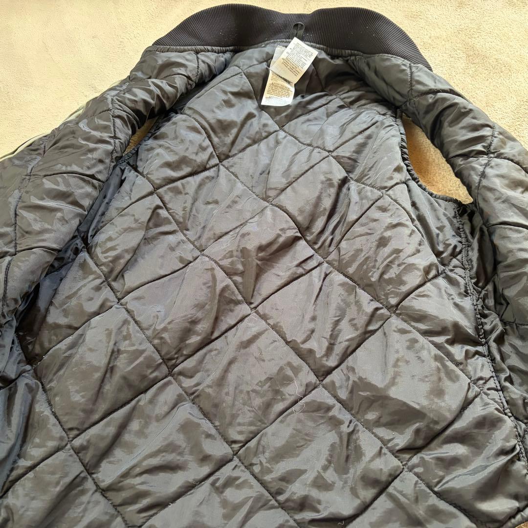 A*i様 ★USA古着★ Carhartt キルティングジップアップベスト