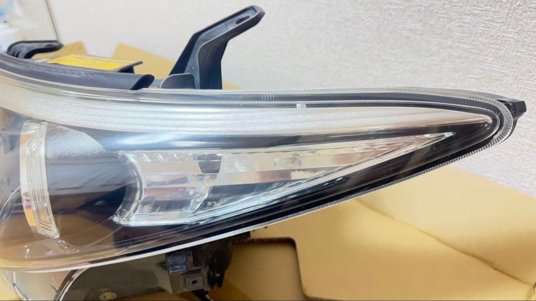 50 エスティマ　中期　左ヘッドライト