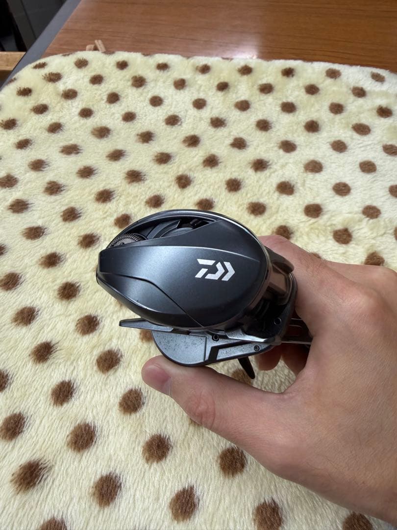 AOM　ダイワ　スティーズ　A TW 1016 XH 右巻き　ベイト