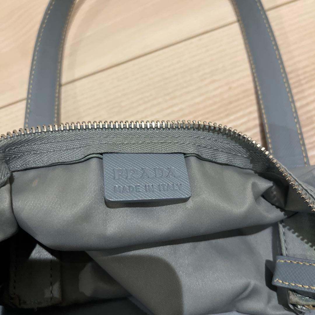 訳あり☆PRADAグレー ボストンバッグ 外側ジッパーポケット付き